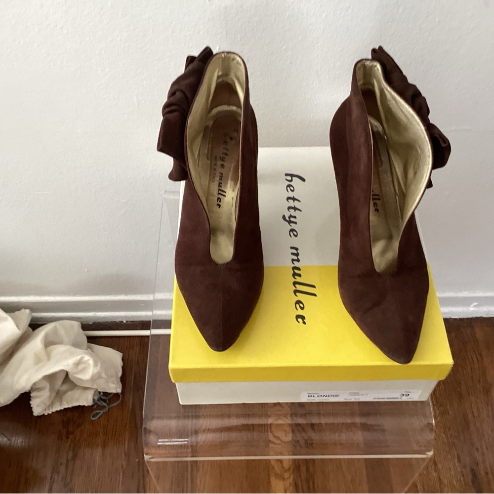 Bettye Muller Chocolate Brown Heeled Boots